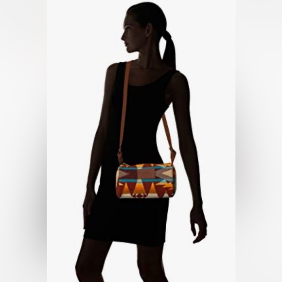 🆕 Pendleton Travel Kit Crossbody Crescent Butte Rare/discontinued - Picture 12 of 12